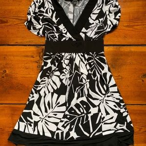 Very cute BCX black & white dress